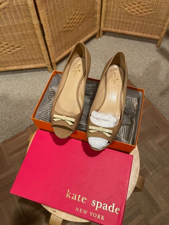 kate spade Shoes - Kate Spade "Tracey" Shoes - Size 9 - $25